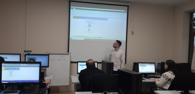 Bursa'da belediye personeline ‘Excel’ eğitimi