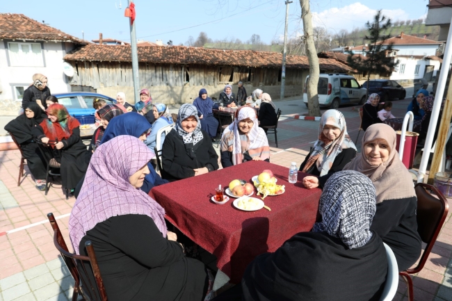 Bursa'nın bu köyünde erkeklerin sokağa çıkma yasak