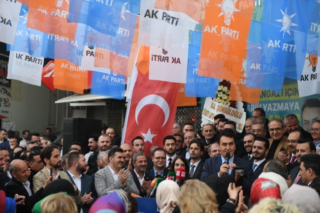 Mustafa Dündar’ın seçim irtibat ofisi açıldı!