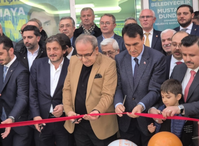 Mustafa Dündar’ın seçim irtibat ofisi açıldı!