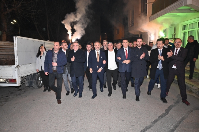 Bursa Büyükşehir Belediye Başkanı Alinur Aktaş'a Küplüpınar'da sevgi seli