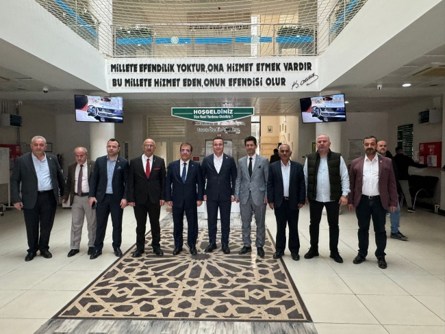 Yeniden Refah Partisi BBB Adayı Sedat Yalçın, Mustafa Kemal Paşa'yı ziyaret etti