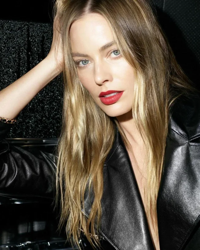 Barbie yıldızı Margot Robbie şimdi de marka elçisi
