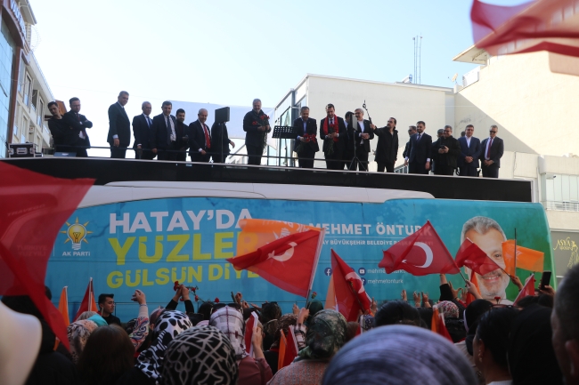 İçişleri Bakanı Yerlikaya Hatay'da vatandaşlara seslendi