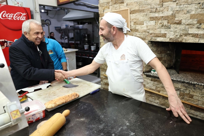 Gençler istedi, Başkan Adayı Şadi Özdemir aracıyla gezdirdi