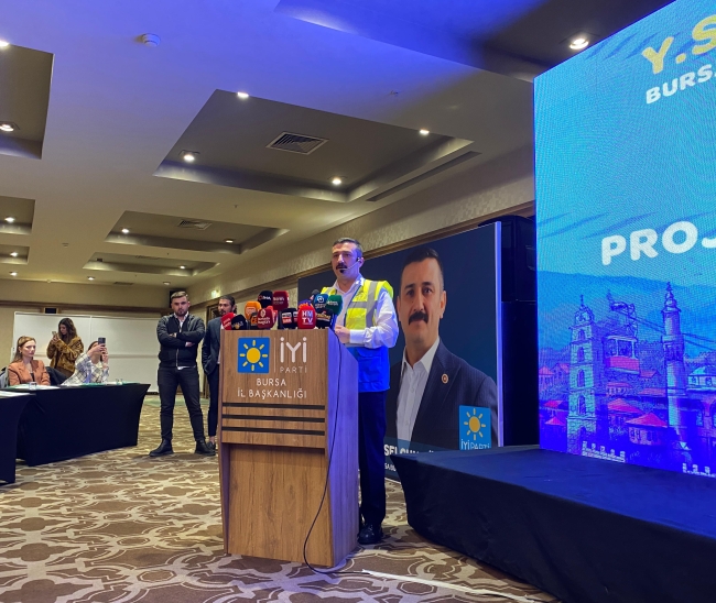 İYİ Parti'nin Bursa Büyükşehir adayı Selçuk Türkoğlu projelerini anlattı