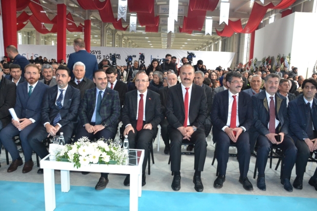 Bakan Kacır ve Bakan Şimşek Batman'da fabrika açılışına katıldı