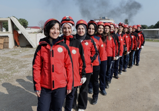 Hem belediyede çalışıyor hem hayat kurtarıyorlar