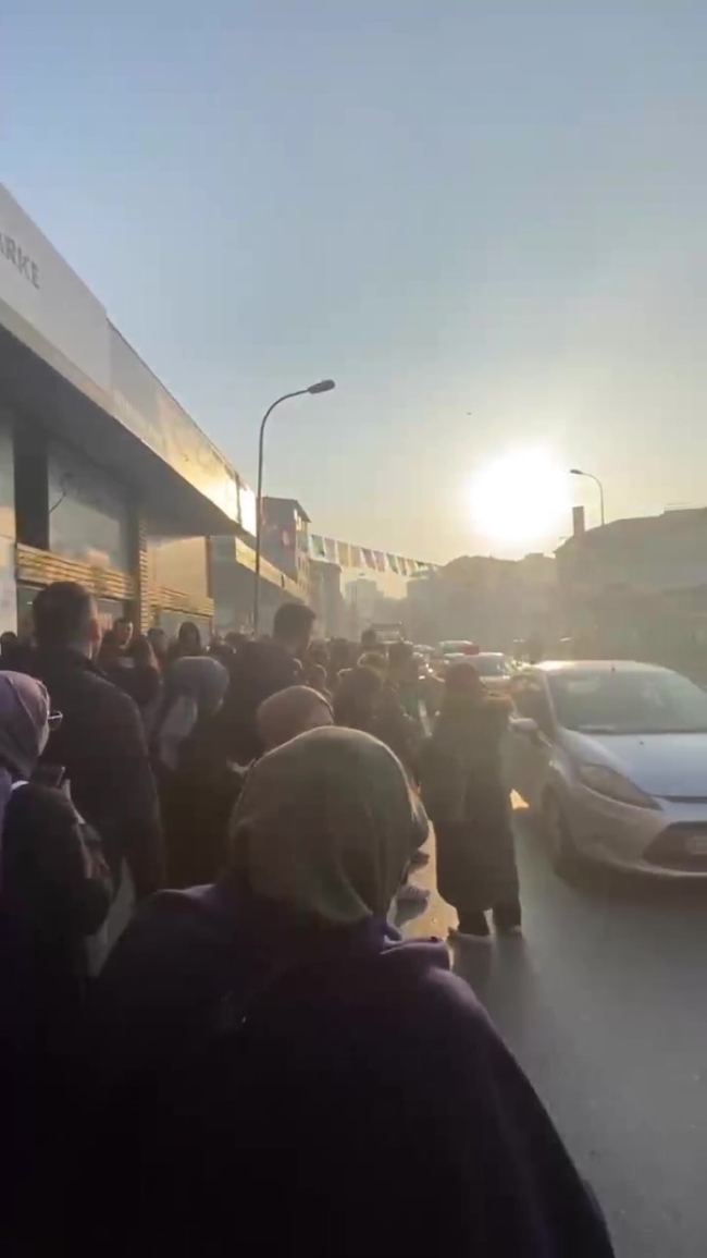Metro İstanbul'da arıza yaşandı