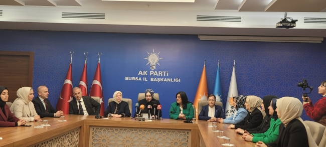 Bursa AK Parti Kadın Kolları Kadınlar Günü'nü kutladı