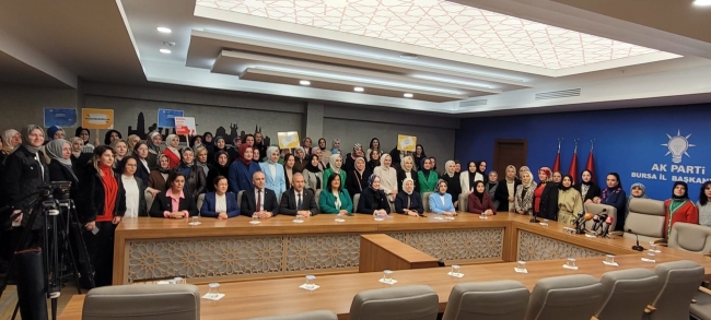 Bursa AK Parti Kadın Kolları Kadınlar Günü'nü kutladı