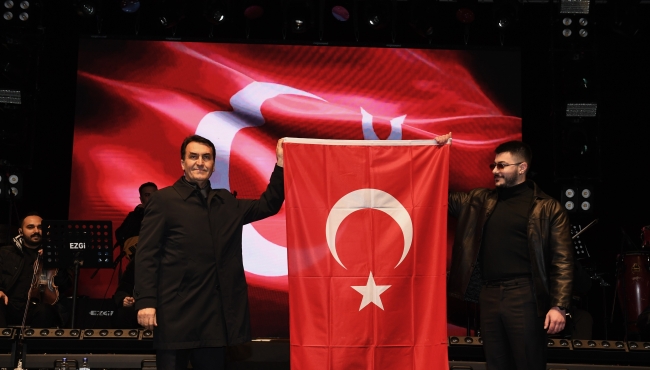 Osmangazi Meydanı'nda Semicenk rüzgarı esti