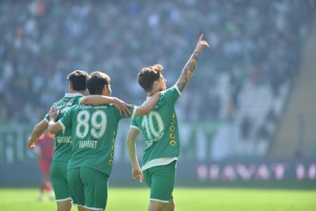 Bursaspor fırsatı tepti: 2-2