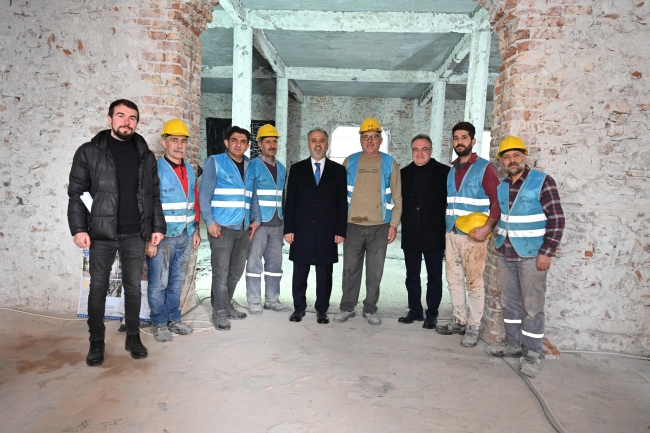 Bursa'da tarihi yapı açılış için gün sayıyor