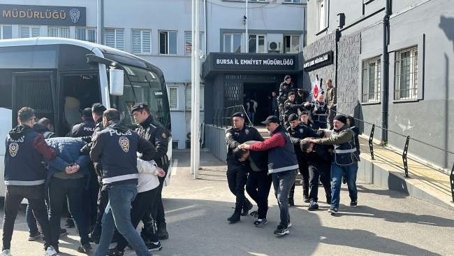 Bursa dahil 3 ilde fuhuş operasyonu!