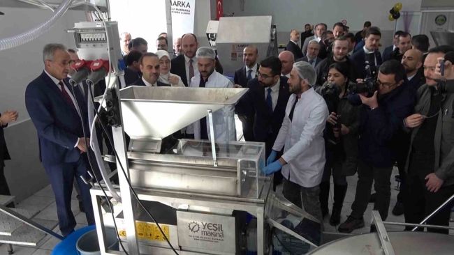 Bakan Kacır Yalova Meyve Suyu Üretim Merkezi’ni açtı