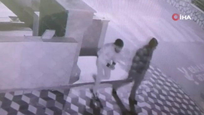 Önce elini yıkadı sonra motoru çaldı