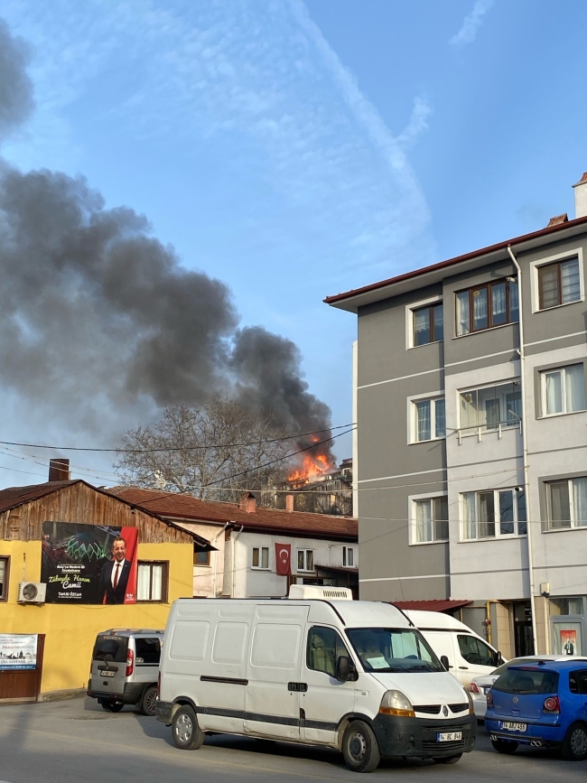 3 ev yangında hasar gördü bakın sebebi neymiş!