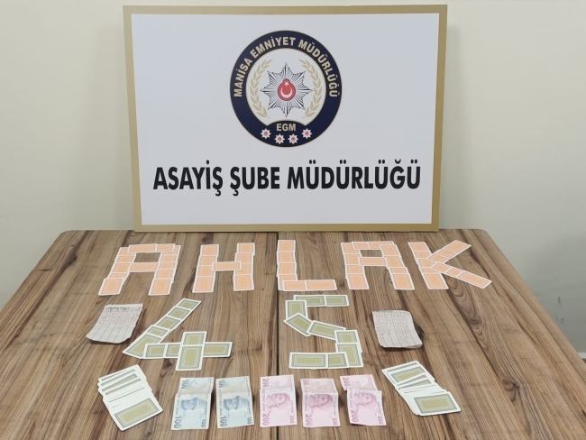 Manisa'da kumar baskını yapıldı