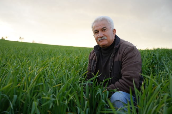 Silah sesleri arasında üretim ve bakıma devam ediyorlar