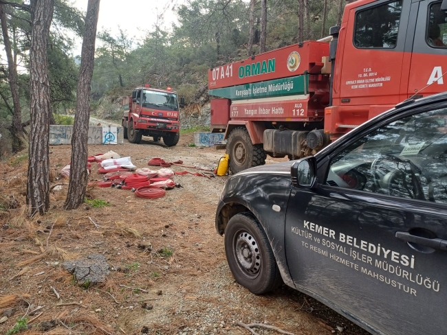 Kemer'de orman yangını kontrol altına alındı