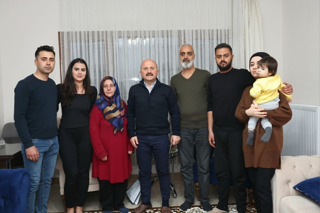 Depremzedeler iftarlarını yeni yuvalarında açtı