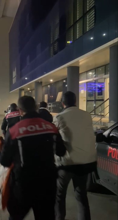 Bursa'da zehir tacirleri yunuslardan kaçamadı!