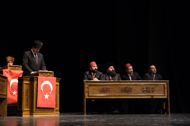 Bursa'da perde İstiklal Marşı için açıldı
