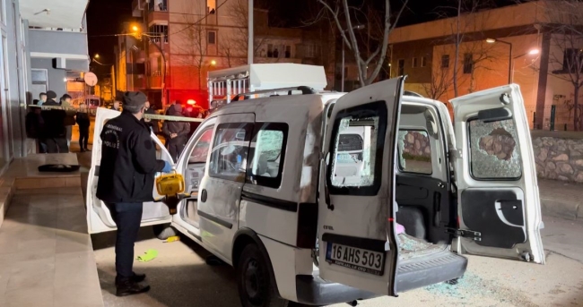 Bursa'da gece yarısı kurşun yağdırdılar!