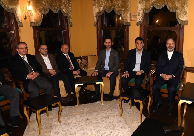 Diyanet İşleri Başkanı'ndan Mustafa Dündar'a ziyaret