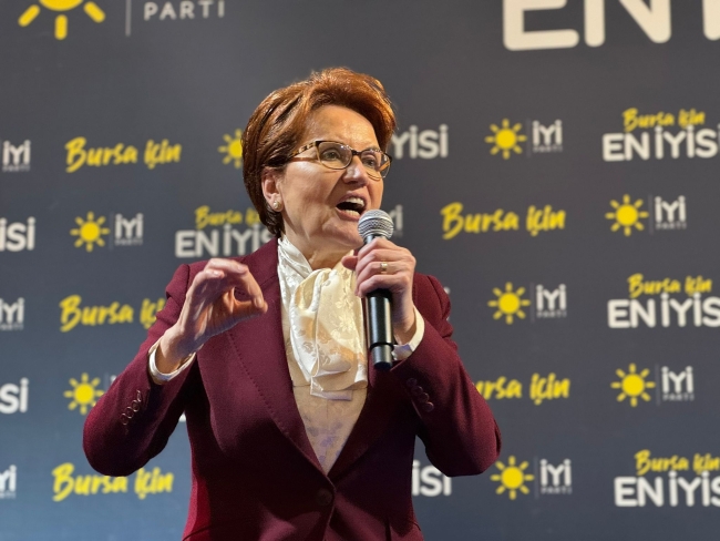 Akşener, Bursa'da partililerle iftarda buluştu