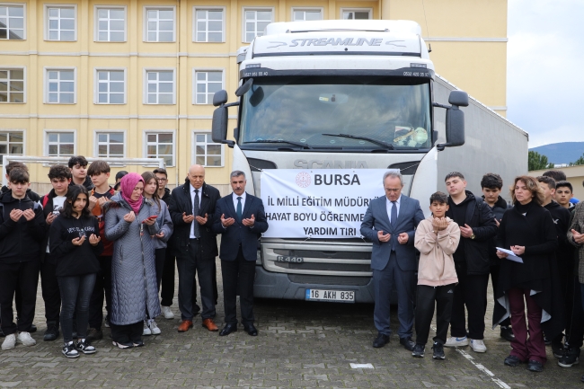 Bursa'da Halk Eğitim Merkezleri tarafından Gazze için hazırlanan yardım TIR'ı yola çıktı
