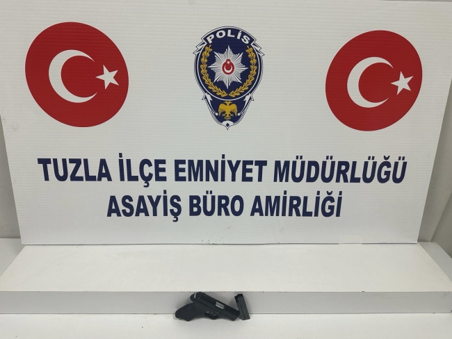 Husumetlisinin aracına kurşun yağdırdı