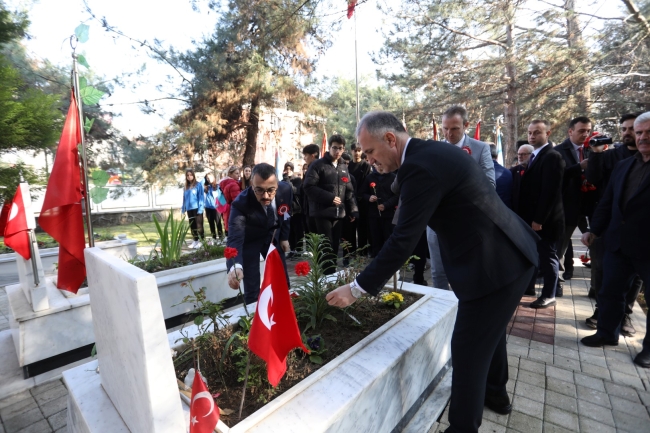 Çanakkale Zaferi'nin109. Yılında şehitlerimiz törenlerle anıldı
