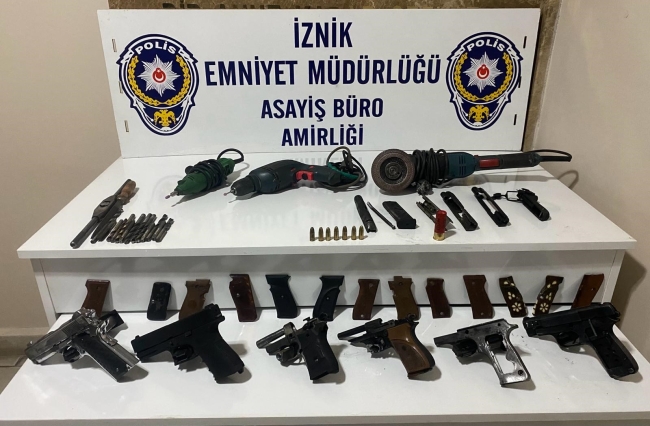 Bursa’da silah imalatı yapıyordu, kıskıvrak yakalandı