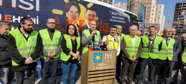 Başkan Adayı Türkoğlu'ndan seçim otobüsü saldırısına ilişkin açıklama