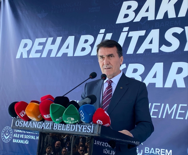 Bursa'da Alzheimer Bakım Merkezi Mahinur Özdemir Göktaş'ın katılımıyla açıldı