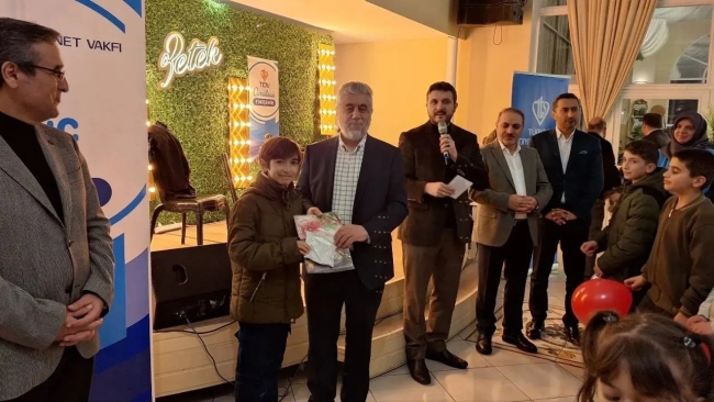 Yetim çocuklara iftar programı