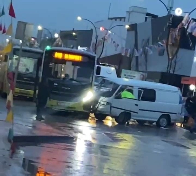 Bursa'da zincirleme kaza: 3 yaralı