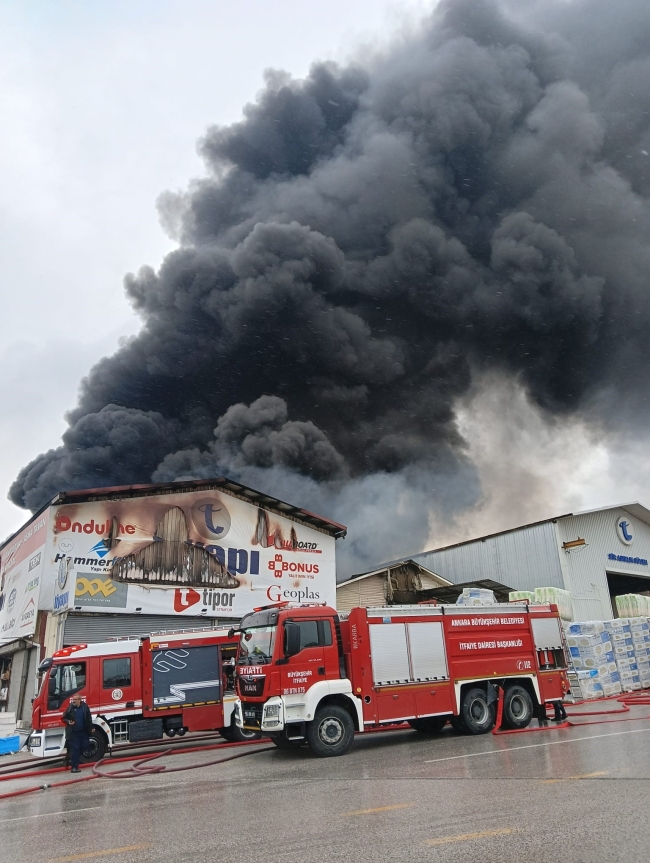 Ankara'da depoda yangın