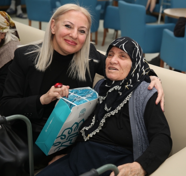 Nilüfer’de yaşlılar unutulmadı
