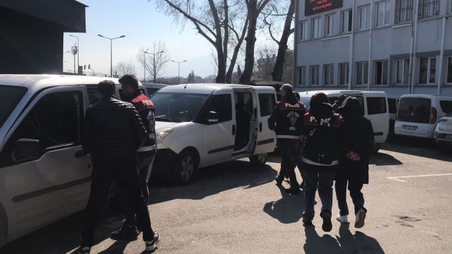 Bursa'da kar payı dolandırıcılığında 3 şüpheli adliyeye sevk edildi