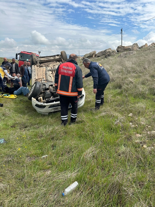 Direksiyon hakimiyetini kaybetti, takla attı