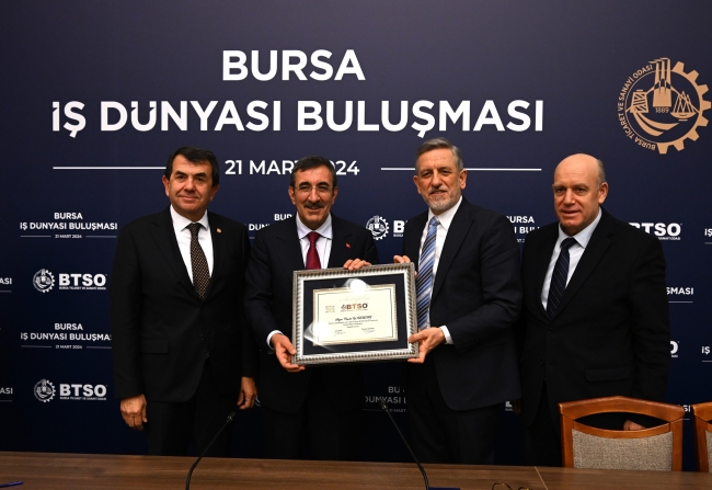 Cumhurbaşkanı Yardımcısı Cevdet Yılmaz Bursa iş dünyası ile buluştu