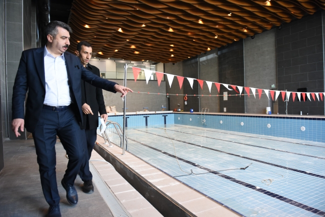 Dr. Sadık Ahmet Spor Tesisi'nde sona doğru