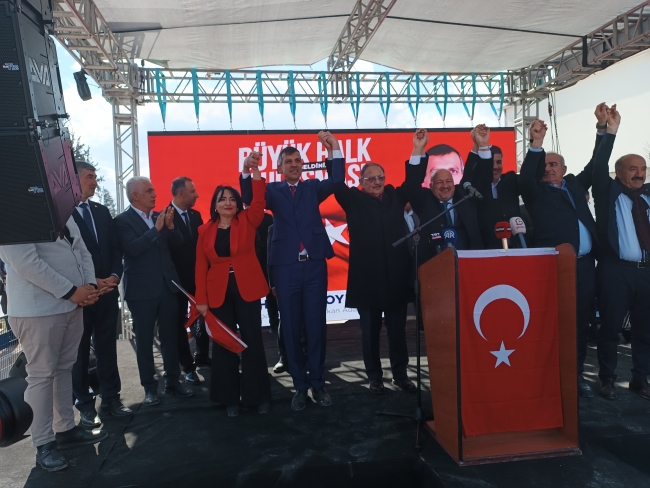 Bakan Özhaseki: Depremzedelerin hiç endişesi olmasın