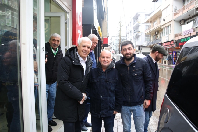 Bozbey: “Yağmur çamur demeden gülümseyen Bursa için yollardayız”