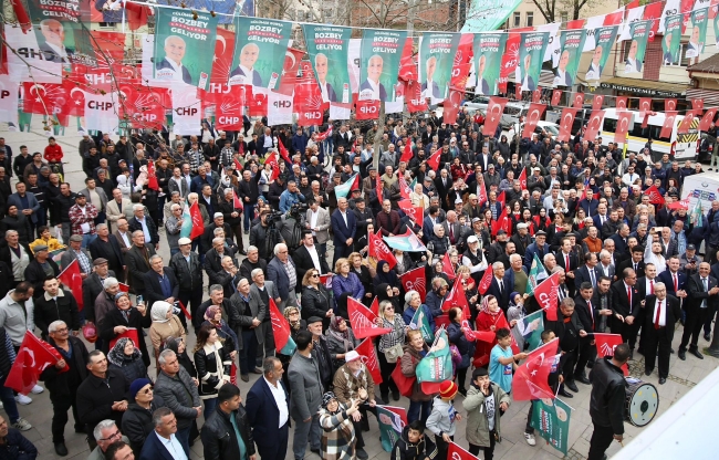 Bozbey’in halk buluşması mitinge dönüştü