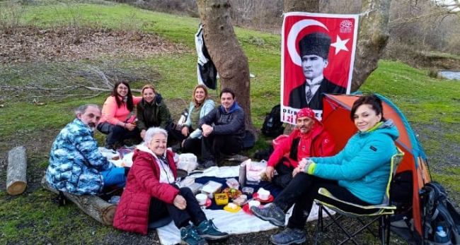 BUDOST Spor Kulübü iftarlı gece yürüyüşü düzenledi