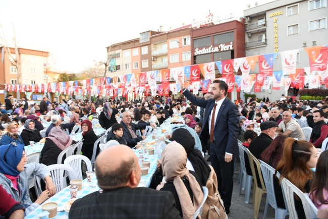 Kestel Belediyesi’nden 9 bin kişilik sokak iftarı